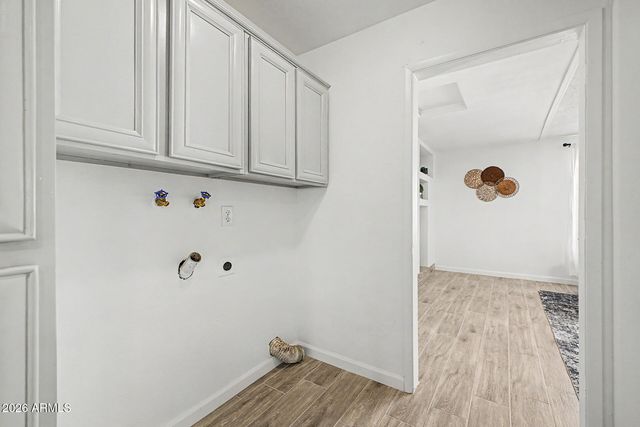 2025 W MOBILE Lane, Phoenix, AZ 85041