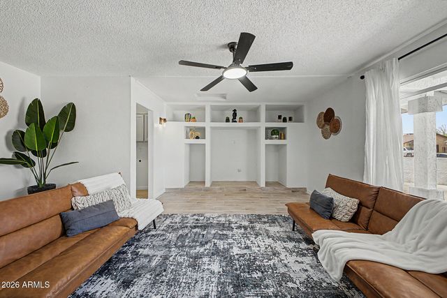 2025 W MOBILE Lane, Phoenix, AZ 85041