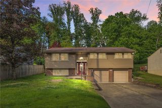 721 Pine Valley Drive, Plum Boro, PA 15239