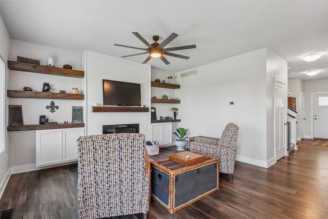1600 E 18th Street, Norwalk, IA 50211