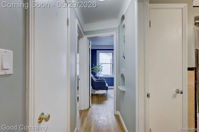 10074 Lincoln Drive, Huntington Woods, MI 48070