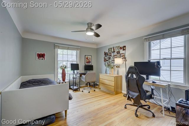 10074 Lincoln Drive, Huntington Woods, MI 48070