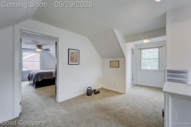10074 Lincoln Drive, Huntington Woods, MI 48070
