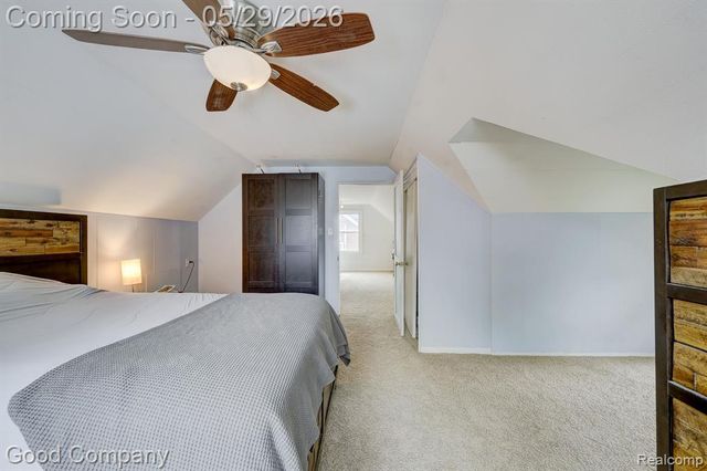 10074 Lincoln Drive, Huntington Woods, MI 48070