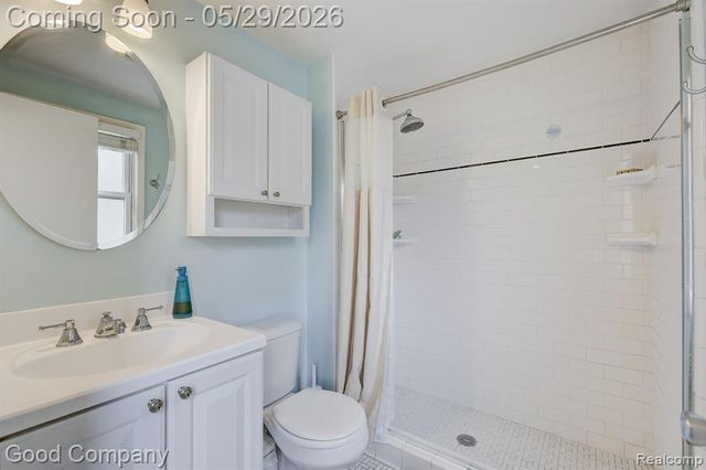 10074 Lincoln Drive, Huntington Woods, MI 48070