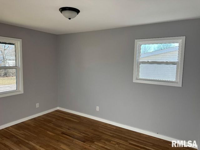 5821 N GRACELAND Drive, Peoria, IL 61614