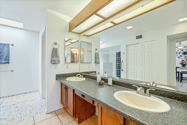 650 W Balboa Drive, Tucson, AZ 85705