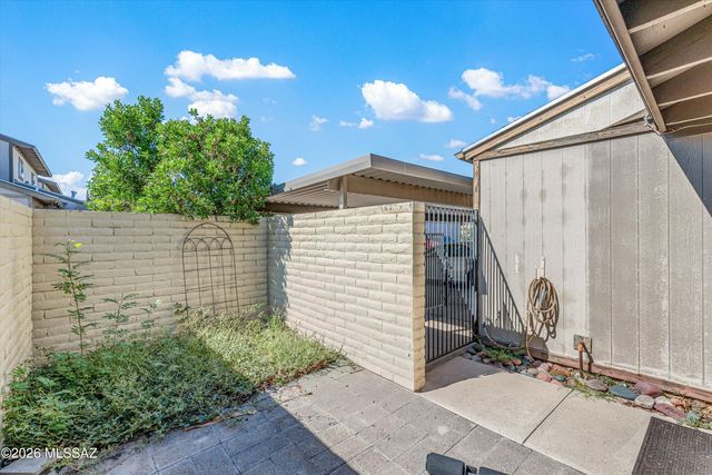 650 W Balboa Drive, Tucson, AZ 85705