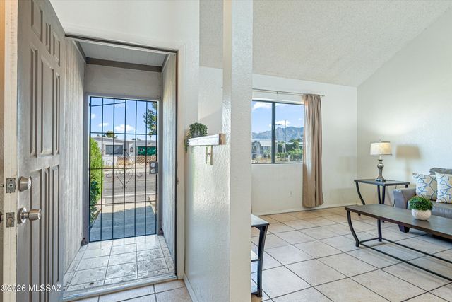 650 W Balboa Drive, Tucson, AZ 85705