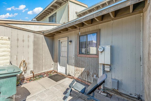 650 W Balboa Drive, Tucson, AZ 85705