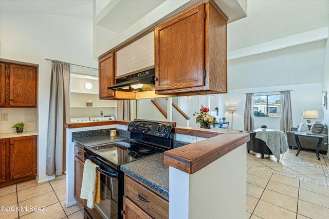 650 W Balboa Drive, Tucson, AZ 85705