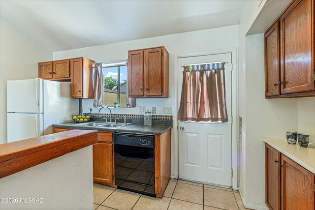 650 W Balboa Drive, Tucson, AZ 85705