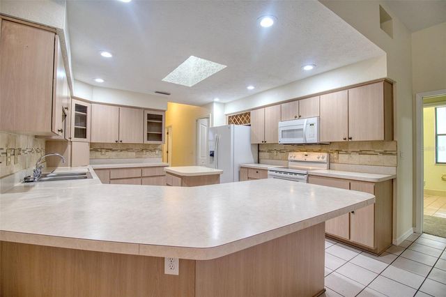 18608 AUTUMN LAKE BOULEVARD, Hudson, FL 34667