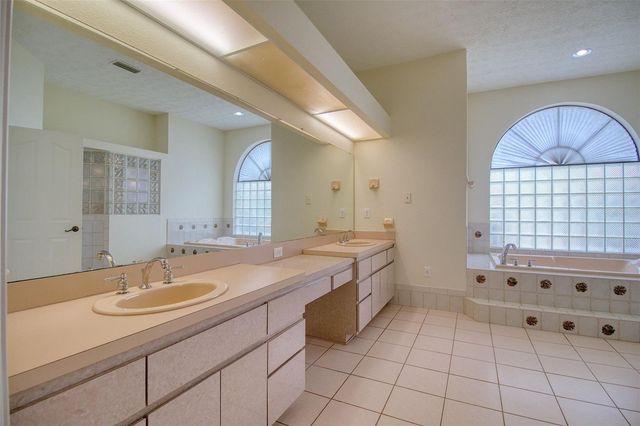18608 AUTUMN LAKE BOULEVARD, Hudson, FL 34667