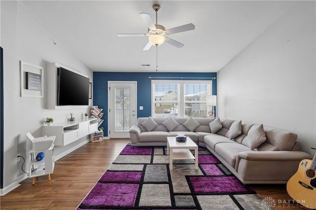 136 Waterhaven Way, Springboro, OH 45066