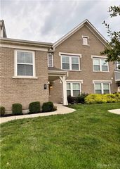 136 Waterhaven Way, Springboro, OH 45066