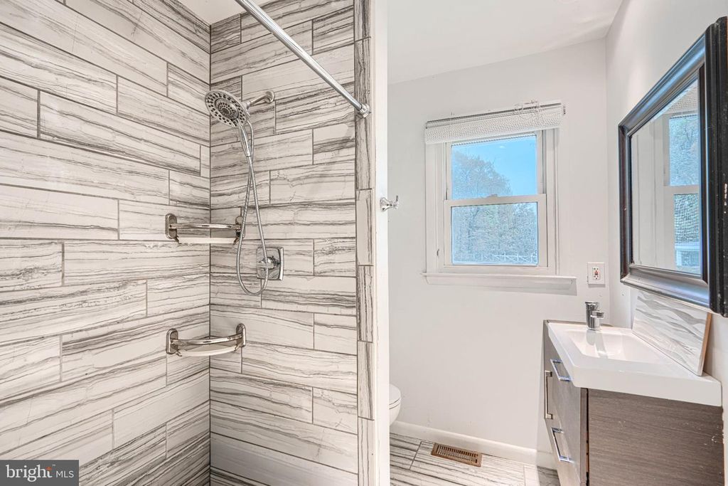 Image 10 of property listing at 609 PHILADELPHIA RD, Joppa, MD 21085