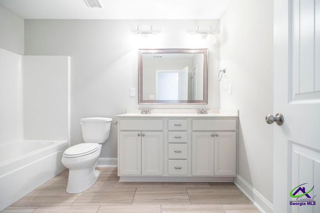 133 Worchester Circle, Perry, GA 31069