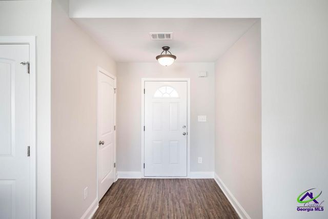 133 Worchester Circle, Perry, GA 31069