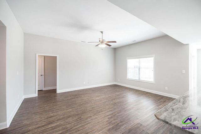 133 Worchester Circle, Perry, GA 31069