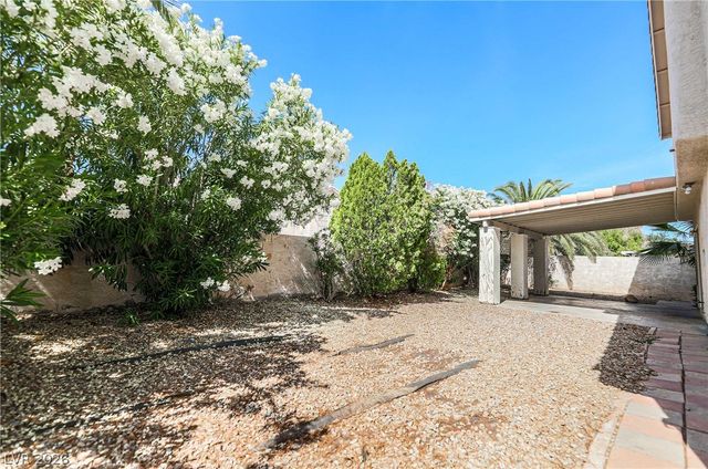 2930 Seasons Avenue, Henderson, NV 89074