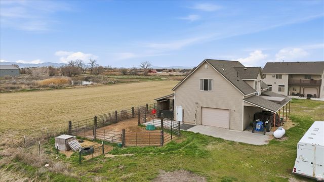 6207 W 1900 N, Warren, UT 84404