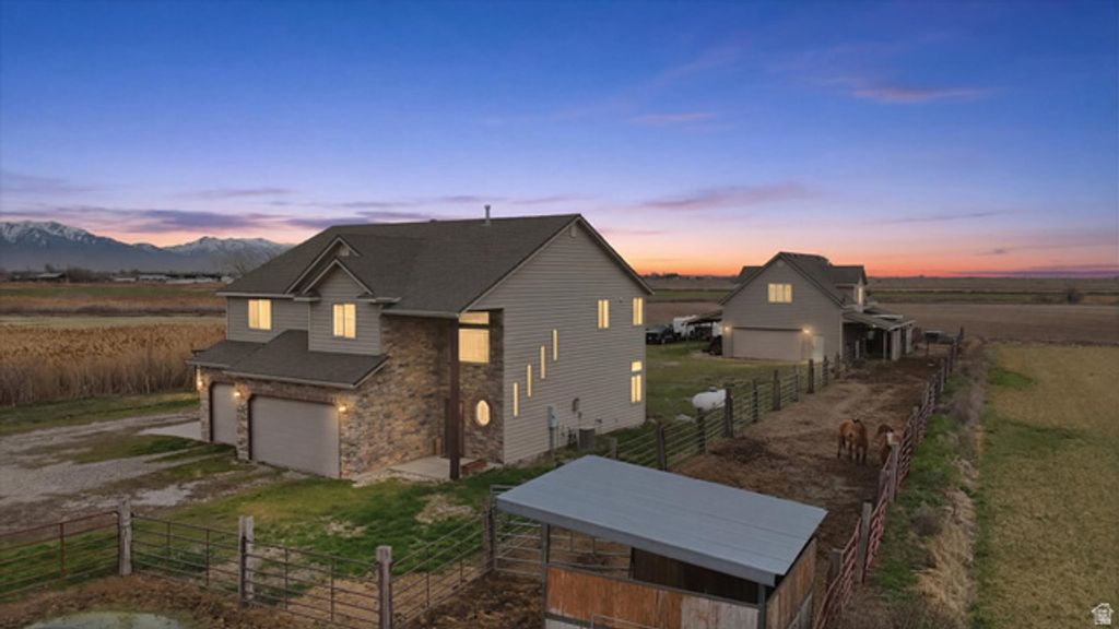 Image 4 of property listing at 6207 W 1900 N, Warren, UT 84404