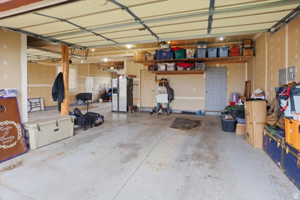 Image 38 of property listing at 6207 W 1900 N, Warren, UT 84404