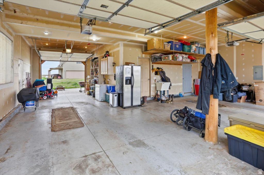 Image 39 of property listing at 6207 W 1900 N, Warren, UT 84404