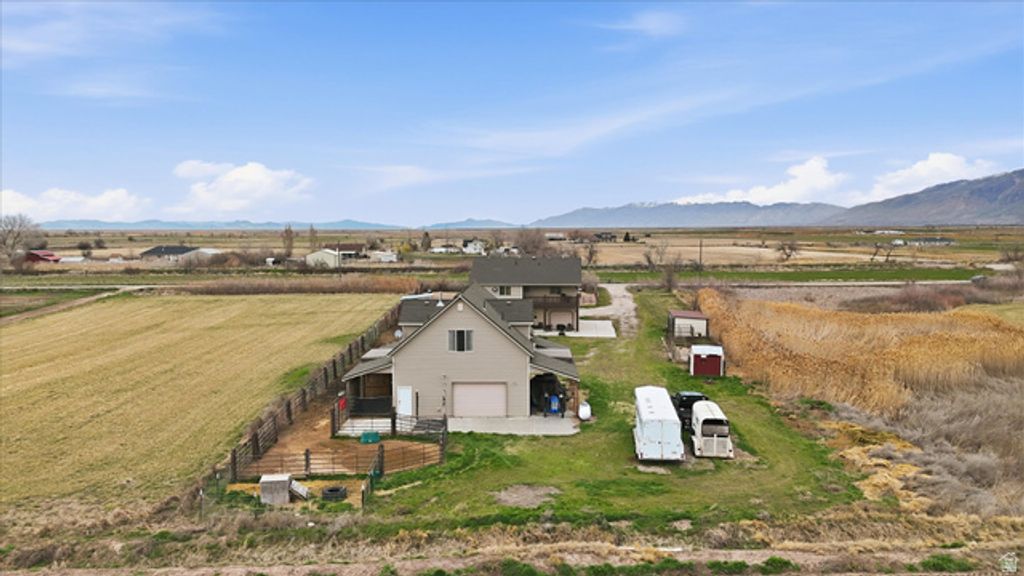 Image 40 of property listing at 6207 W 1900 N, Warren, UT 84404