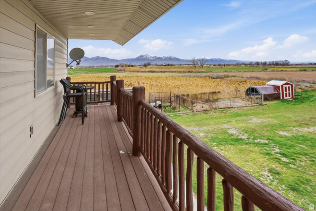 Image 50 of property listing at 6207 W 1900 N, Warren, UT 84404
