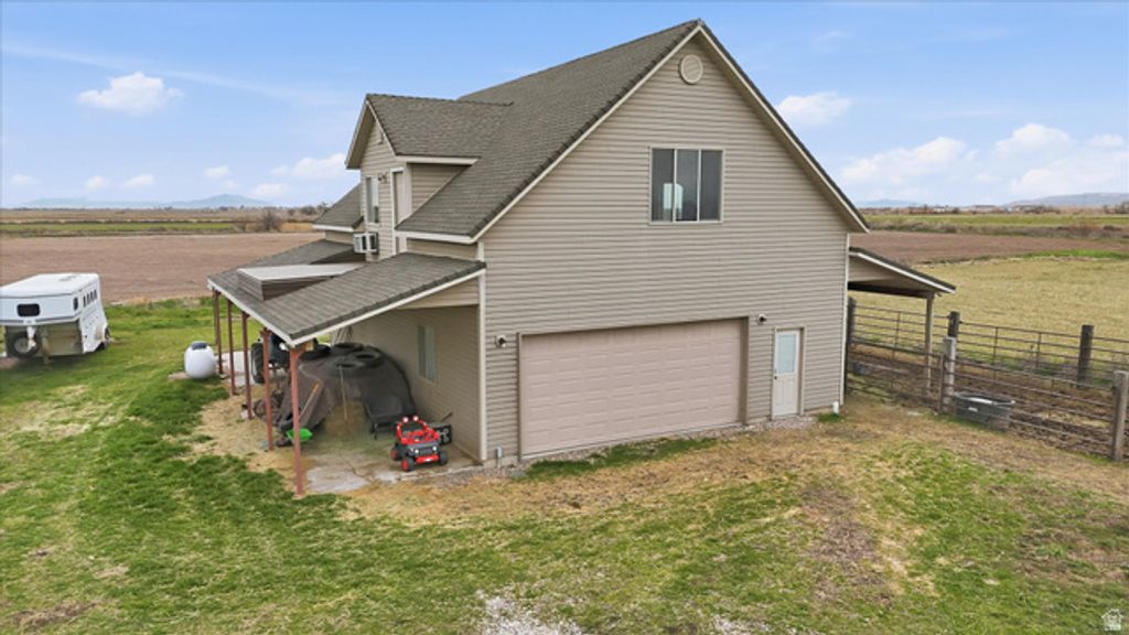 Image 61 of property listing at 6207 W 1900 N, Warren, UT 84404