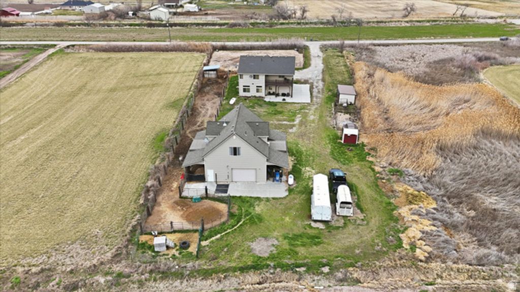 Image 75 of property listing at 6207 W 1900 N, Warren, UT 84404