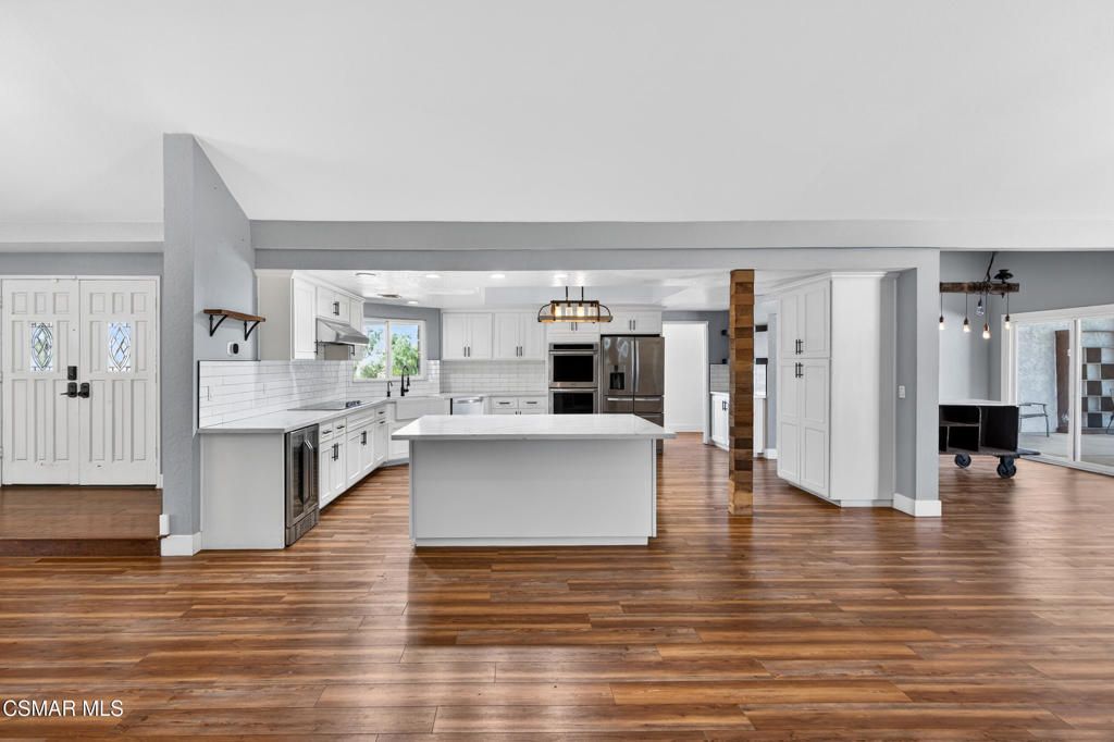 Image 5 of property listing at 14824 Sunrise Hill Road, Riverside, CA 92508