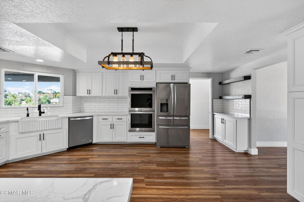 Image 6 of property listing at 14824 Sunrise Hill Road, Riverside, CA 92508