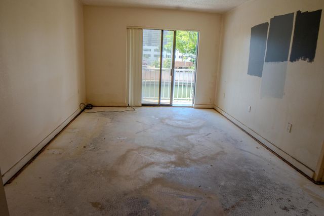 1650 NE 115th Street 208, Miami, FL 33181