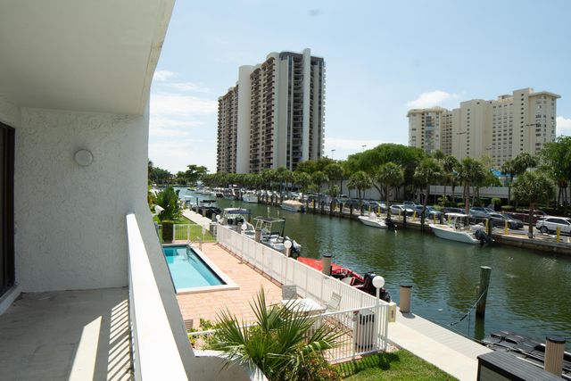 1650 NE 115th Street 208, Miami, FL 33181