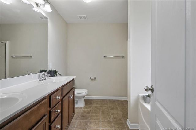 153 Dairy Court, Raeford, NC 28376