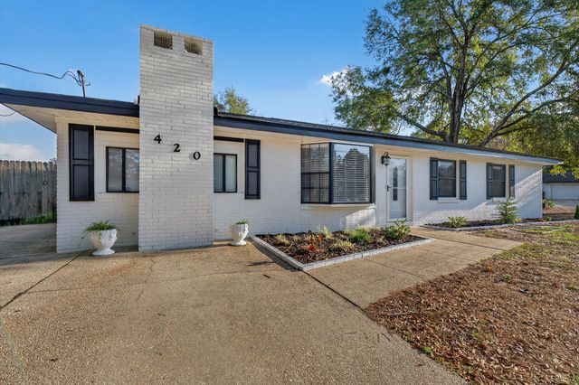 420 Paradise Road, Niceville, FL 32578