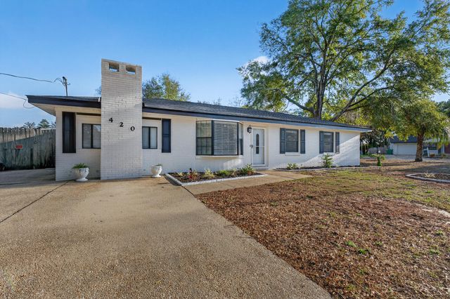 420 Paradise Road, Niceville, FL 32578