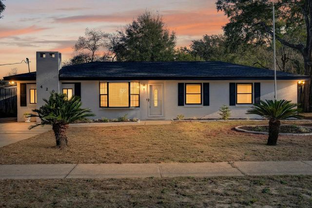 420 Paradise Road, Niceville, FL 32578