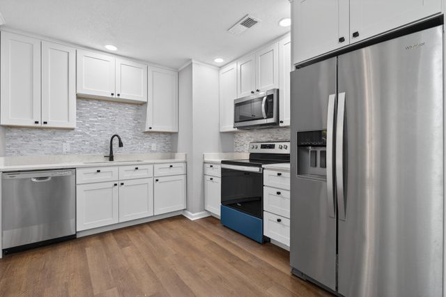 420 Paradise Road, Niceville, FL 32578