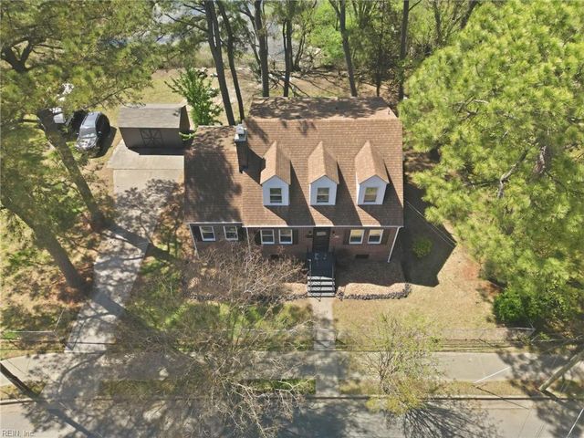 124 Armstrong ST, Portsmouth, VA 23704