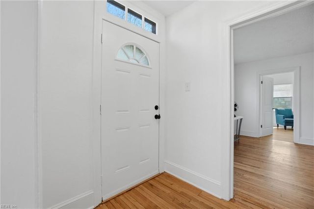 124 Armstrong ST, Portsmouth, VA 23704