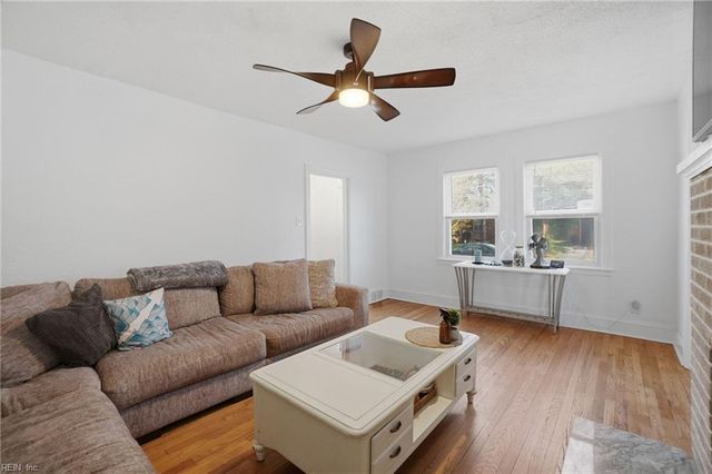 124 Armstrong ST, Portsmouth, VA 23704