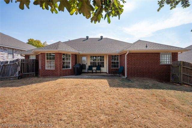 2717 Azure Hills Drive, Van Buren, AR 72956
