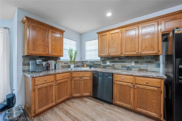 2717 Azure Hills Drive, Van Buren, AR 72956