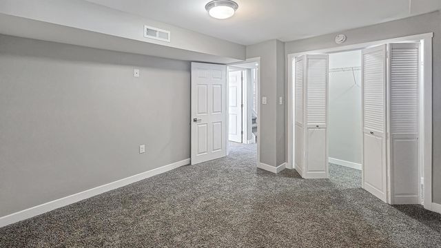 113 Island View Drive, Waverly, IA 50677