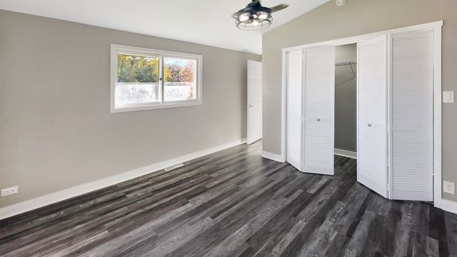 113 Island View Drive, Waverly, IA 50677