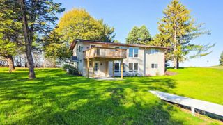 113 Island View Drive, Waverly, IA 50677